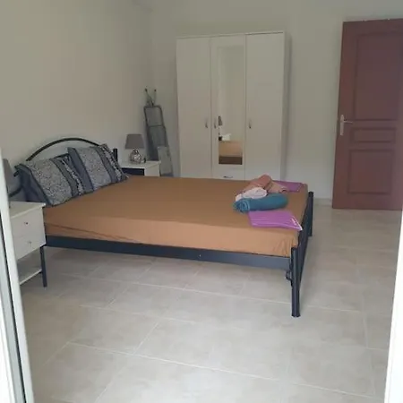 Konstantinos Apartmend Chalkidiki Σωζόπολη